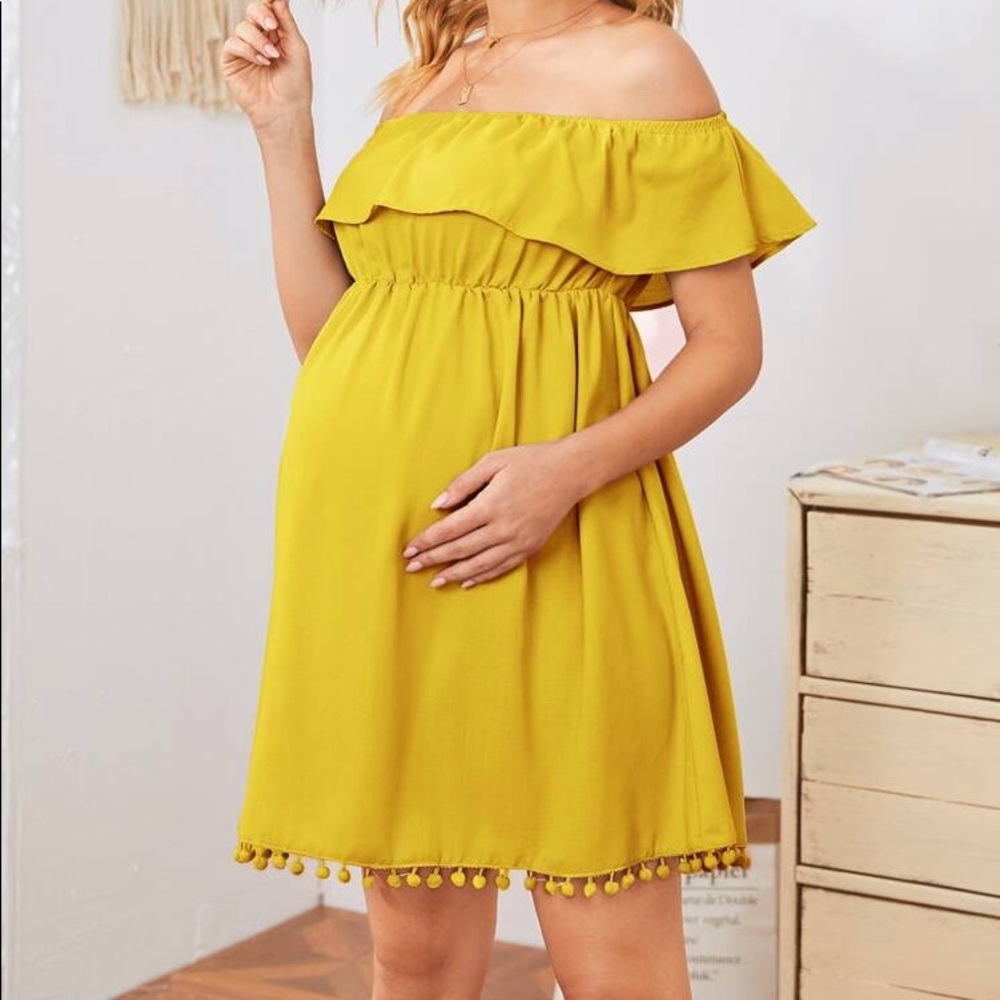 Yellow maternity dress💛